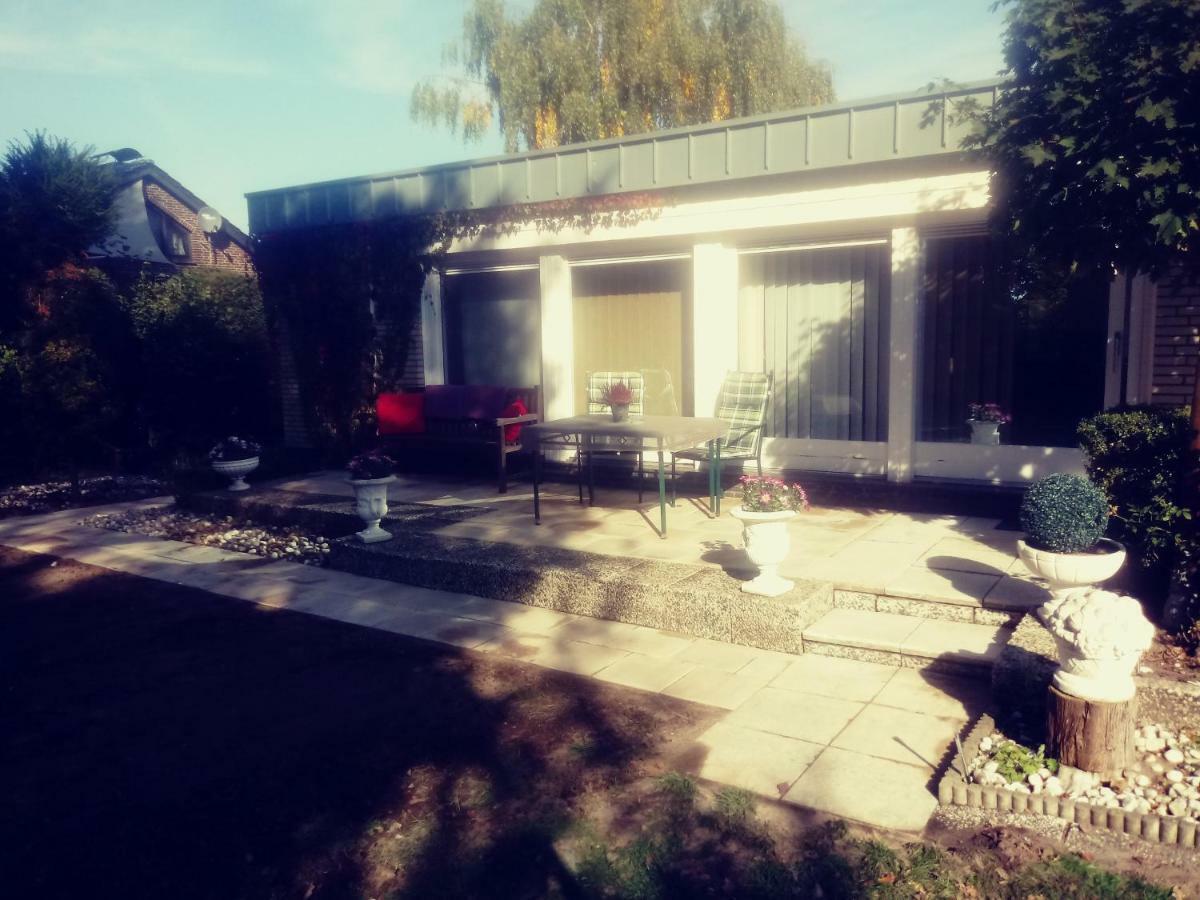 Achtern Diek Appartement Lembruch Buitenkant foto